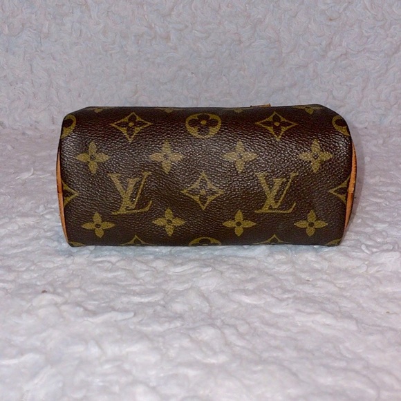 Louis Vuitton Nano Speedy Crossbody Bag Monogram Canvas Leather LV Mini Purse - Picture 9 of 17